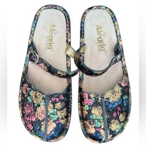 Alegria Paloma Multicolor Floral Embossed Mary Jane Clogs Size 8
